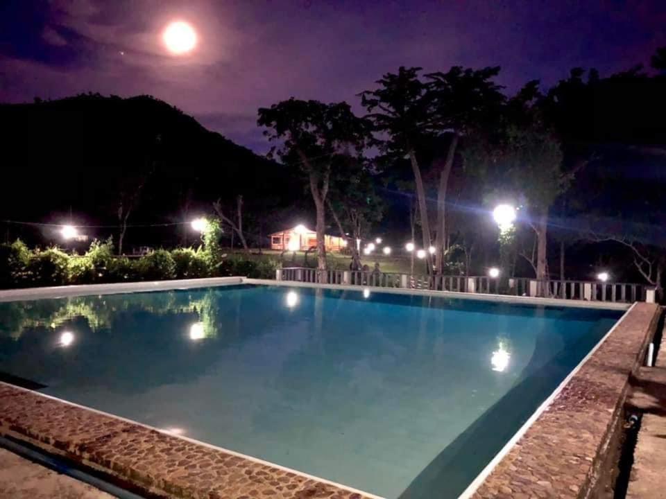 Mount Avangan Eco Adventure Park Hotel Coron Exterior photo