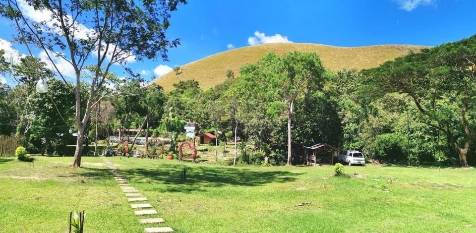 Mount Avangan Eco Adventure Park Hotel Coron Exterior photo