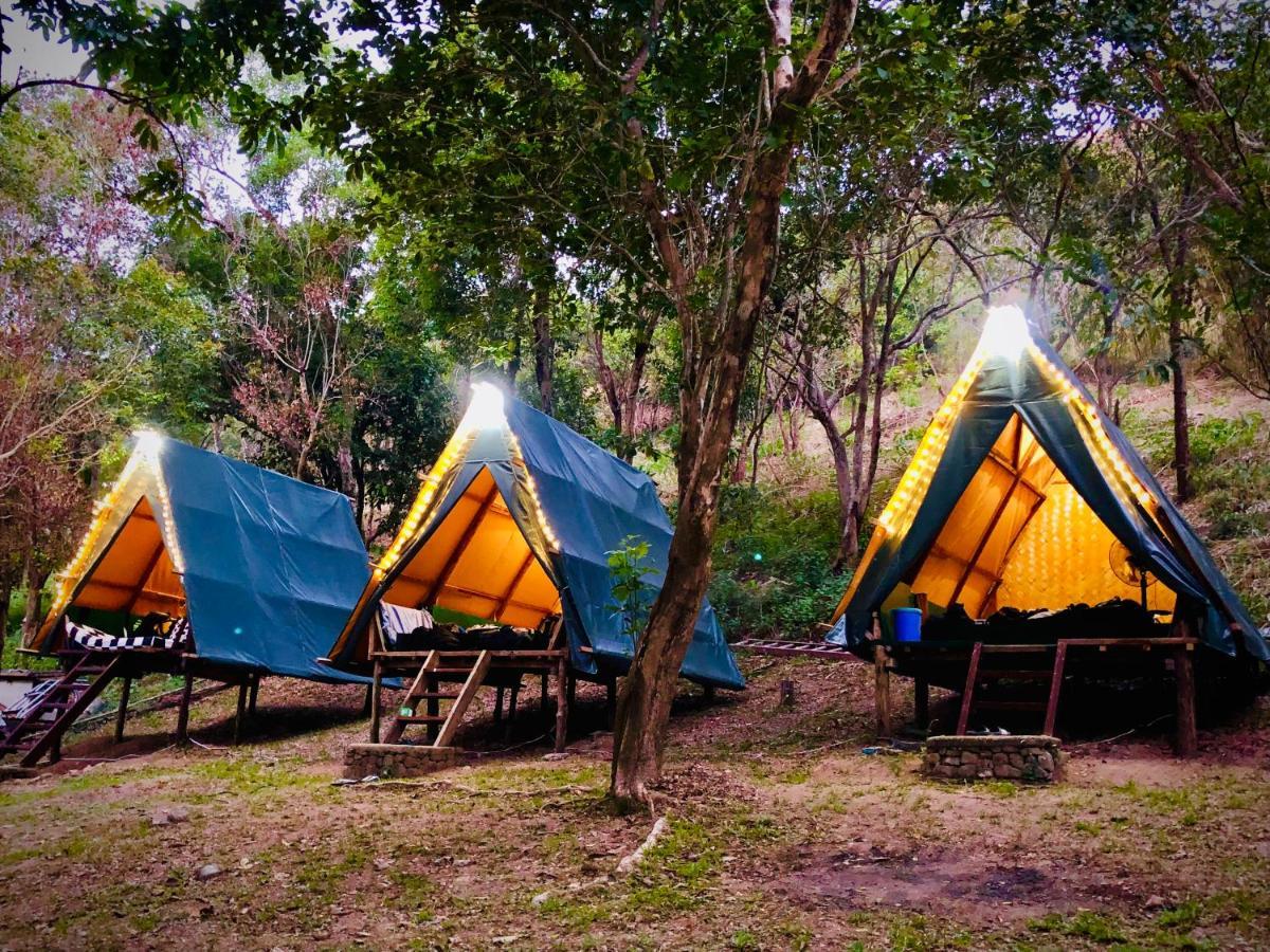 Mount Avangan Eco Adventure Park Hotel Coron Exterior photo