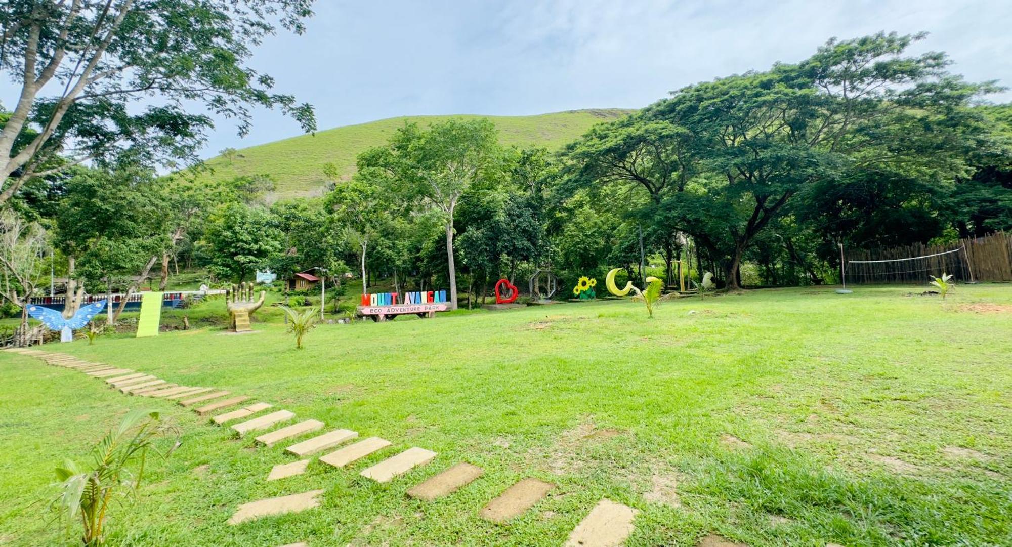 Mount Avangan Eco Adventure Park Hotel Coron Exterior photo